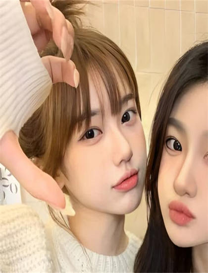 修复重制：《汽车百年第2季》不同导演版本比较：艺术风格差异深入分析